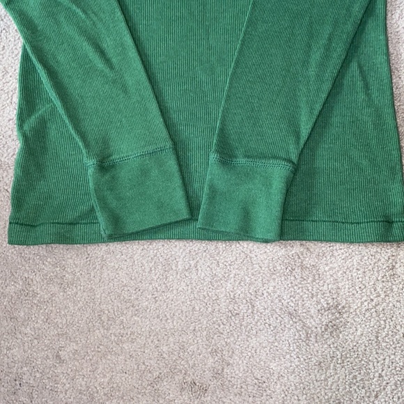 American Eagle Outfitters shirt/sweater. - Picture 6 of 6